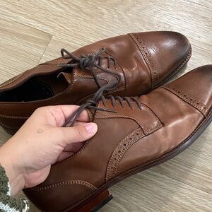 Elegant Brown Leather Men's Loafers